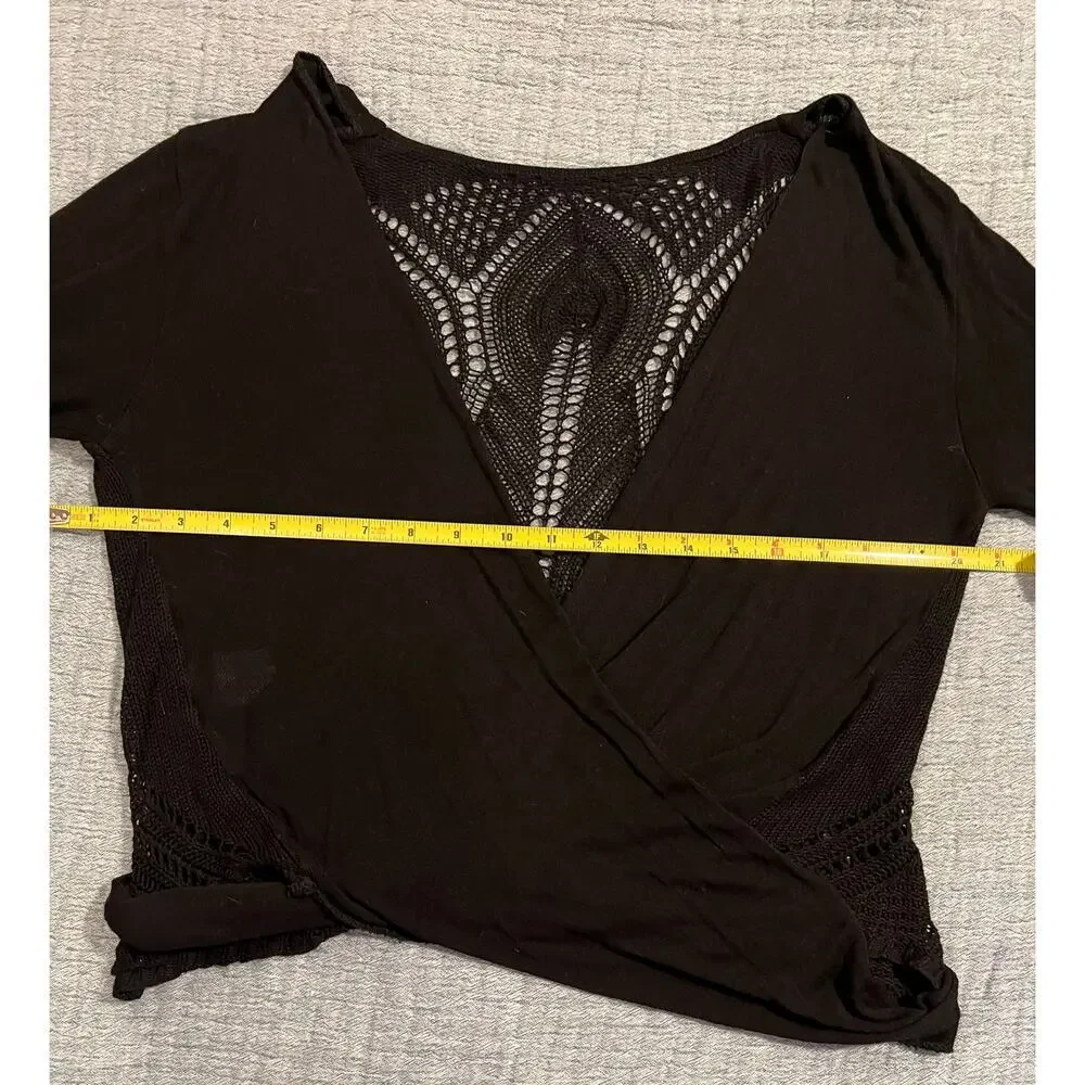 Vintage black tie, wrapped shirt, beautiful embroidered detail￼ Made in Italy